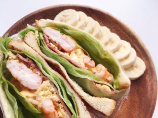 18、创意培根鲜虾鸡蛋三明治,有食欲吗～