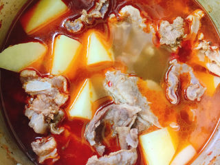 15、红焖牛肉,土豆很快也煮软烂了