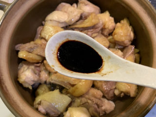 15、葱油焖鸡,半勺老抽