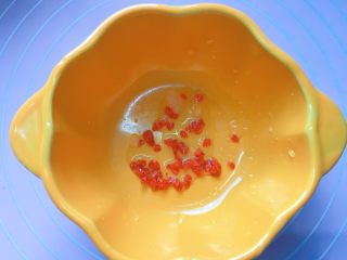 14、巧克力汤圆,碗中可放些糖桂花。，不喜欢可省略。