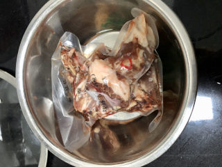 1、豆豉剁椒蒸排骨,黑猪排骨500g，最好选用肋排