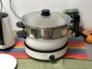 21、豆豉剁椒蒸排骨,大火蒸半个小时到40分钟，根据个人喜欢的口感，如果喜欢软烂点就时间长点，喜欢有嚼劲的时间就短一点。