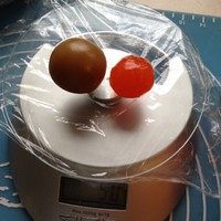 9、广式蛋黄莲蓉月饼,75g月饼的比例是23g饼皮+52g馅料