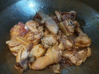 9、蜜汁鸡腿,加入八角，桂皮。
