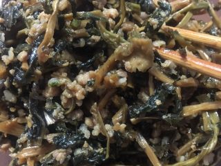 19、梅干菜煎饼,放一边冷却