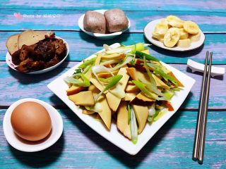 10、冬至美食+葱拌素鸡,好吃到爆有种停不下来的感觉