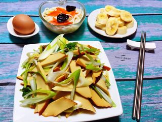 14、冬至美食+葱拌素鸡,爽口小菜怎么吃都喜欢