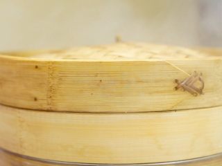 24、米饭天敌——从打米粉开始的一碗鲜香粉蒸肉,大火蒸1小时后取出