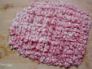 3、肉丸冬瓜汤—夏日清爽靓汤,超市买的肉馅，如果可以自己剁最好了。