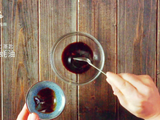 10、川味腊肠煲仔饭-麻辣鲜香超下饭！,1茶匙蚝油