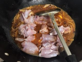 8、厨痴版——麻辣馋嘴蛙,可以下牛蛙了