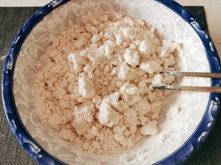 6、红豆汤圆,糯米粉倒入牛奶