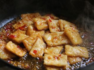 13、鱼香豆腐,大火收汁。