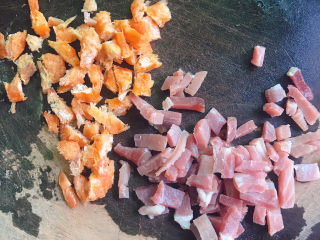 8、广式萝卜糕,切碎