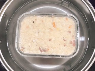 17、广式萝卜糕,猛火蒸50分钟。