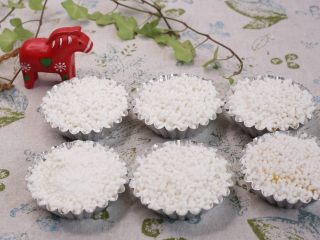 12、奶黄水晶饼  ,再铺层西米