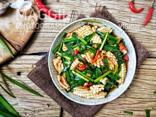 16、韭菜鱿鱼,美味家常，下饭菜( •̀∀•́ )