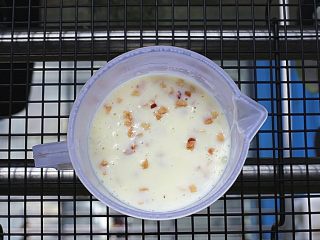 13、奶香浓郁哒-花生小奶糕,快速拌匀