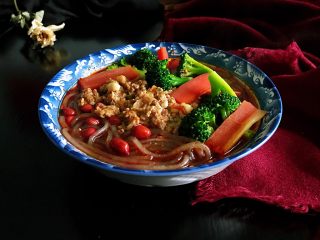 12、私房酸辣粉,成品。