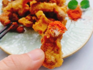 13、油炸酥肉,哇哦，接受美食的暴击吧！