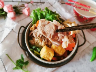 20、冬至美食 羊肉火锅,香香的羊肉片多么美味诱人