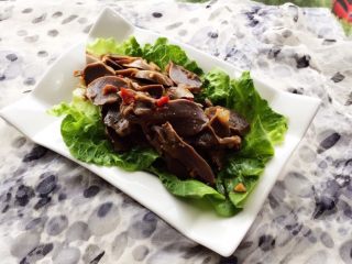 13、凉拌鸭胗(酸辣味),成品图。