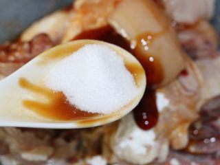 5、冬菇焖鸡,下砂糖