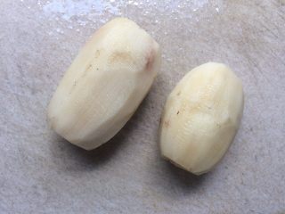 4、辣炒藕片,莲藕洗净去皮