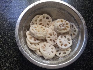 11、辣炒藕片,晃均匀