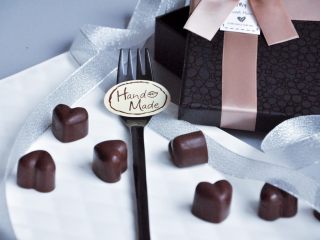 12、心型调温巧克力,亲手做，意义不同。