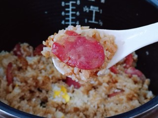 14、懒人煲仔饭--电饭煲版,搅拌均匀，即可食用，特别好吃！