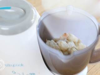 6、12m+自制虾滑(宝宝辅食),辅食机中搅打成泥~