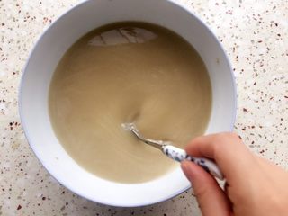 6、【瘦身解暑】小米绿豆饮,进行搅拌均匀