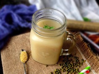 9、【瘦身解暑】小米绿豆饮,成品图