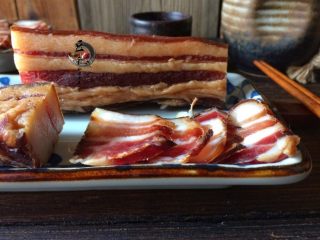 8、酱油风味酱肉,那么随着时间流逝，美味生成。