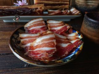 10、酱油风味酱肉,切片层次分明