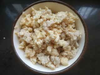 8、香菇肉末豆腐,盛出待用