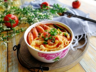 31、了不起的小番茄+茄汁鲜虾鸡蛋面,成品图