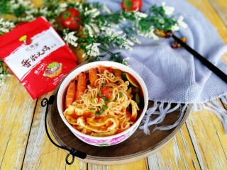 32、了不起的小番茄+茄汁鲜虾鸡蛋面,成品图