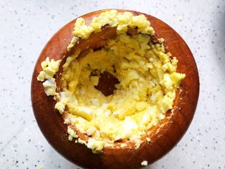 12、蒜蓉拌鸡蛋,捣烂