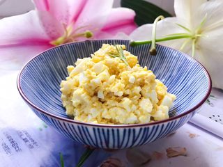 19、蒜蓉拌鸡蛋,赶紧做起来吧