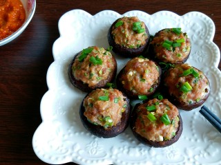 13、香菇肉丸（可蒸可烤）,出炉后撒上葱花