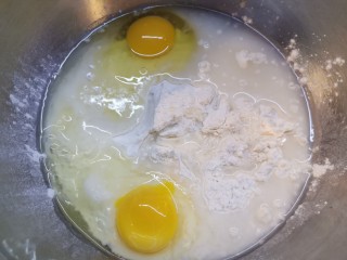 4、炸酱面~自制手擀面版,食材混合