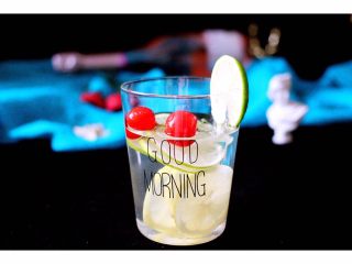 12、风味花蛤,剩下的青、红柠檬切成薄片加蜂蜜泡水