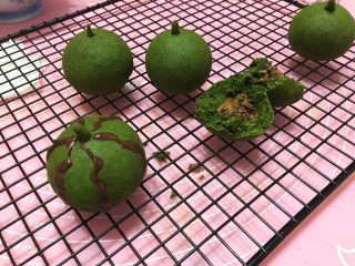 13、夏-青橘烧果子,我还用巧克力酱画了个西瓜。。。