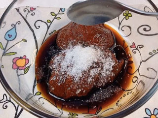 6、部队火锅,再来一勺生抽，一勺砂糖调味