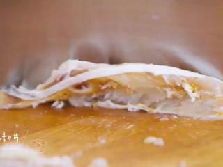 4、梅香咸鱼蒸鲈鱼&腊味双拼饭 ,咸鱼切片