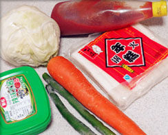 1、韩式辣炒年糕,准备材料