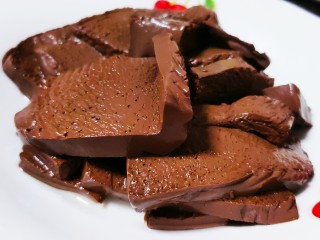 4、川菜之灵魂–毛血旺,煮好捞起备用