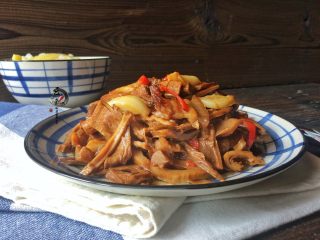 8、农家小煲笋,非常的香